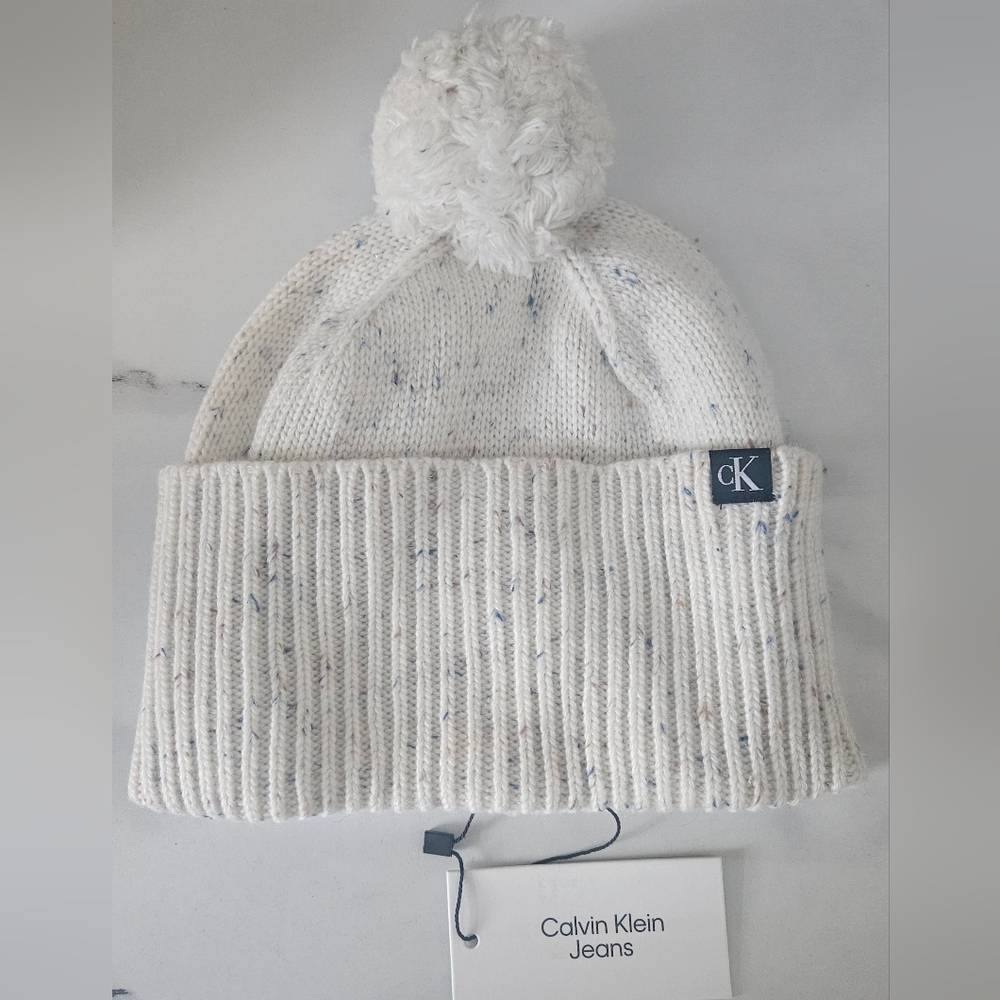 Calvin Klein Pom Pom Ivory & Speckled Beanie- NWT